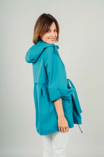 RAMIRA NŐI ESŐKABÁT